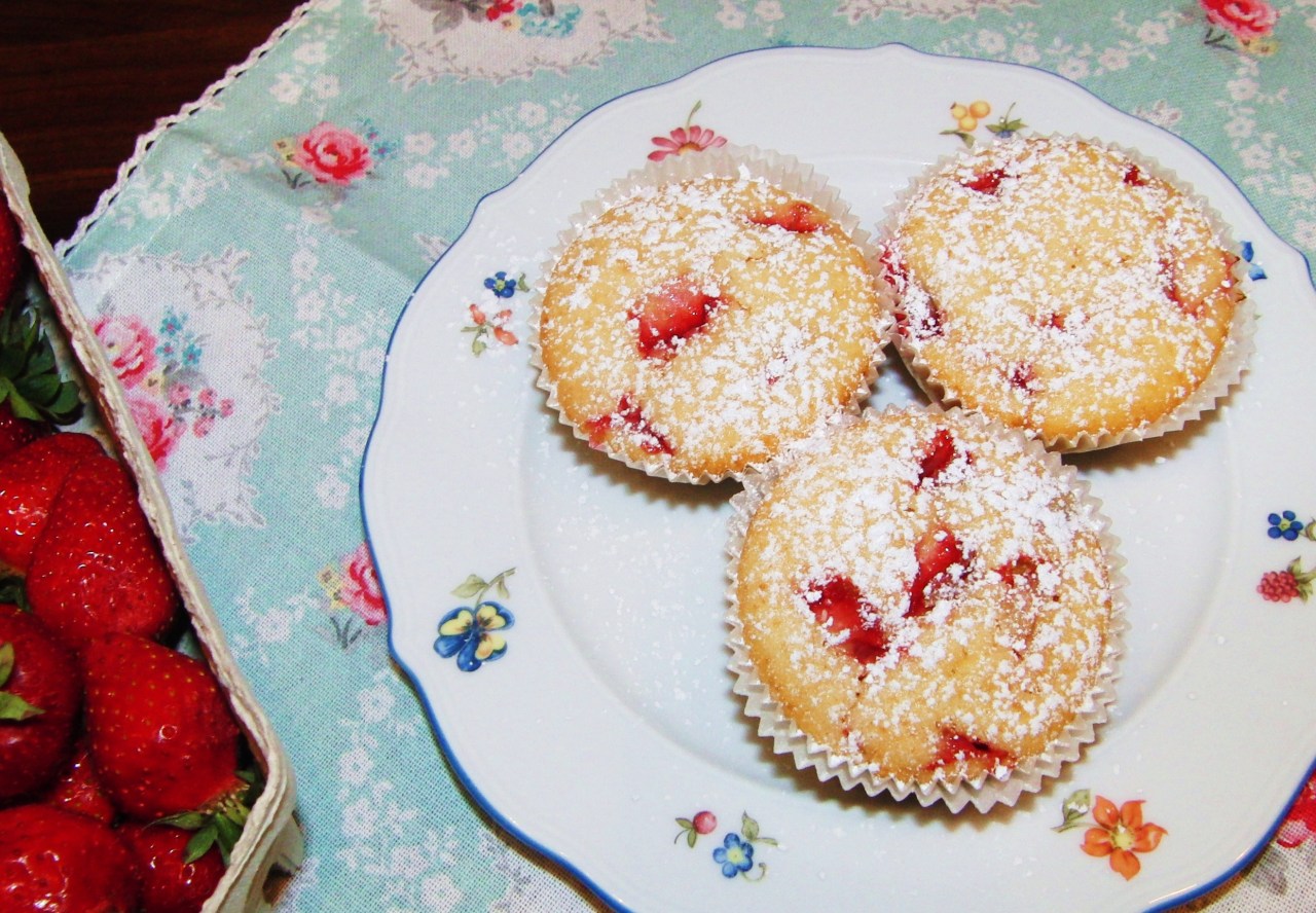 Fruchtig, Saftig und Süß – Erdbeer-Vanille-Muffins | Fräulein Ella