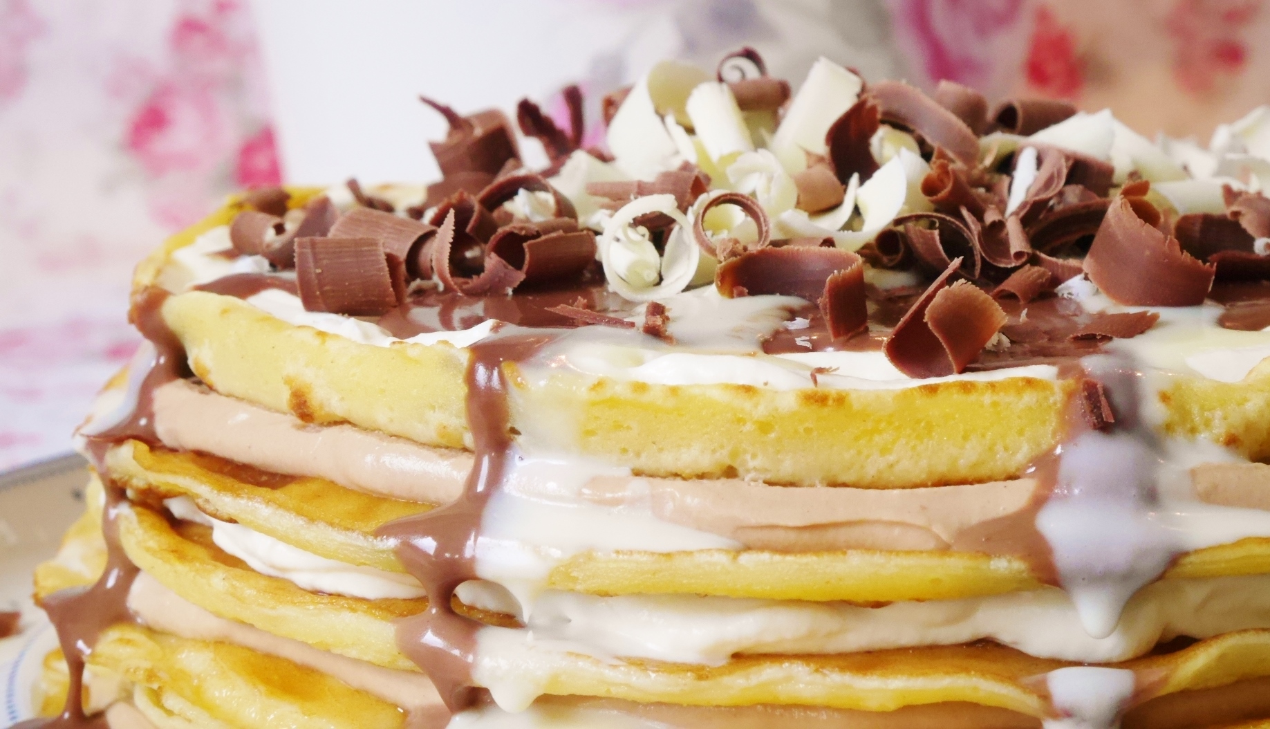 Pfannkuchentorte mit zweierlei Schokoladen – Omas Kochrezepte